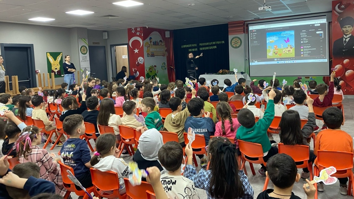 YAZAR BULUŞMALARI KAPSAMINDA ÖĞRETMEN/YAZAR HİLAL ÖZTÜRK TANIK'I ÖĞRENCİLERİMİZLE BULUŞTURDUK.